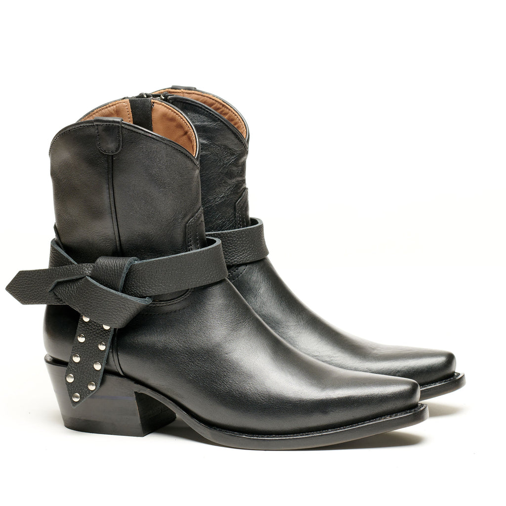 Boot Knot
